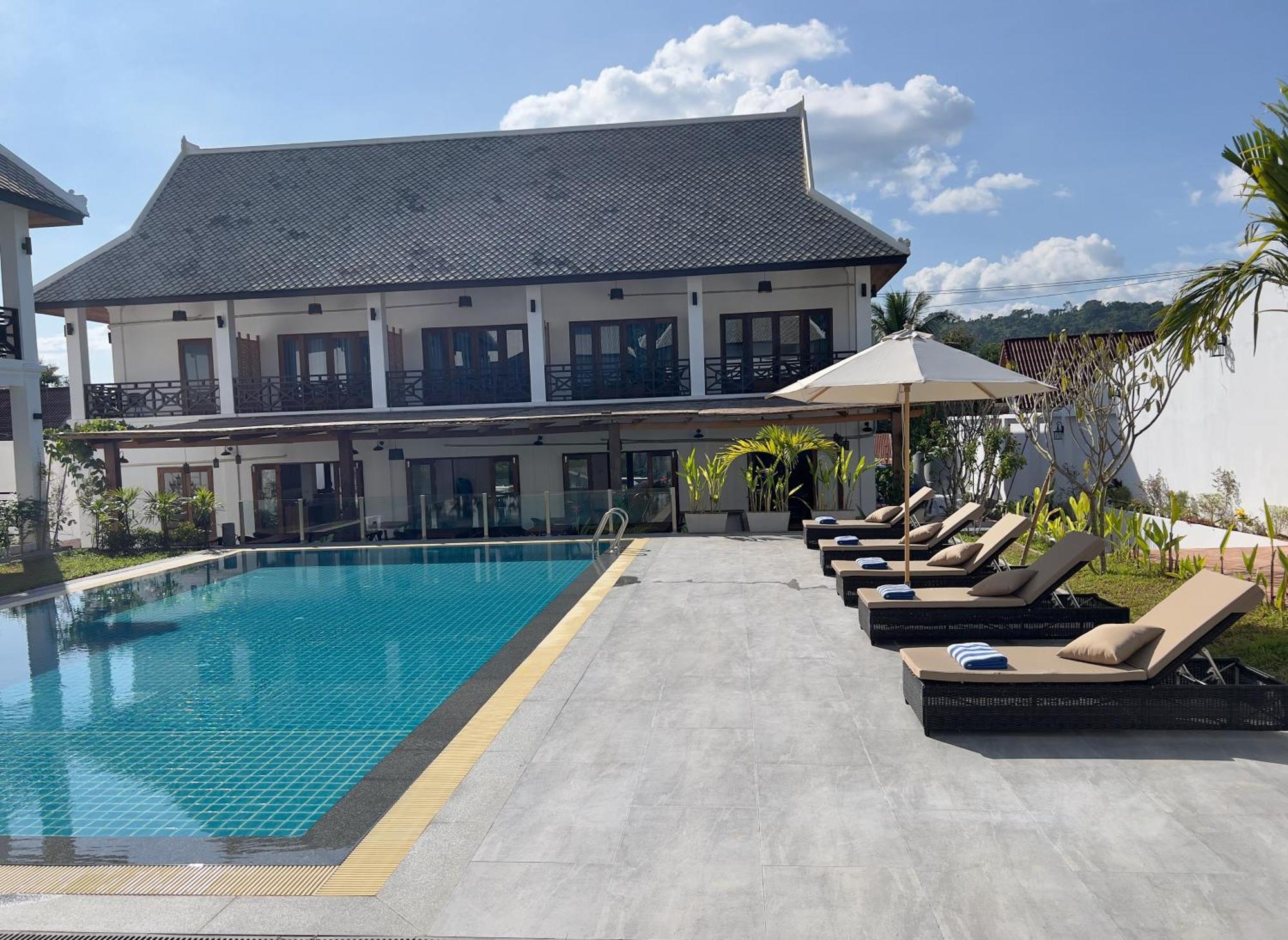 Madilao Hotel Луанг Прабанг Екстериор снимка