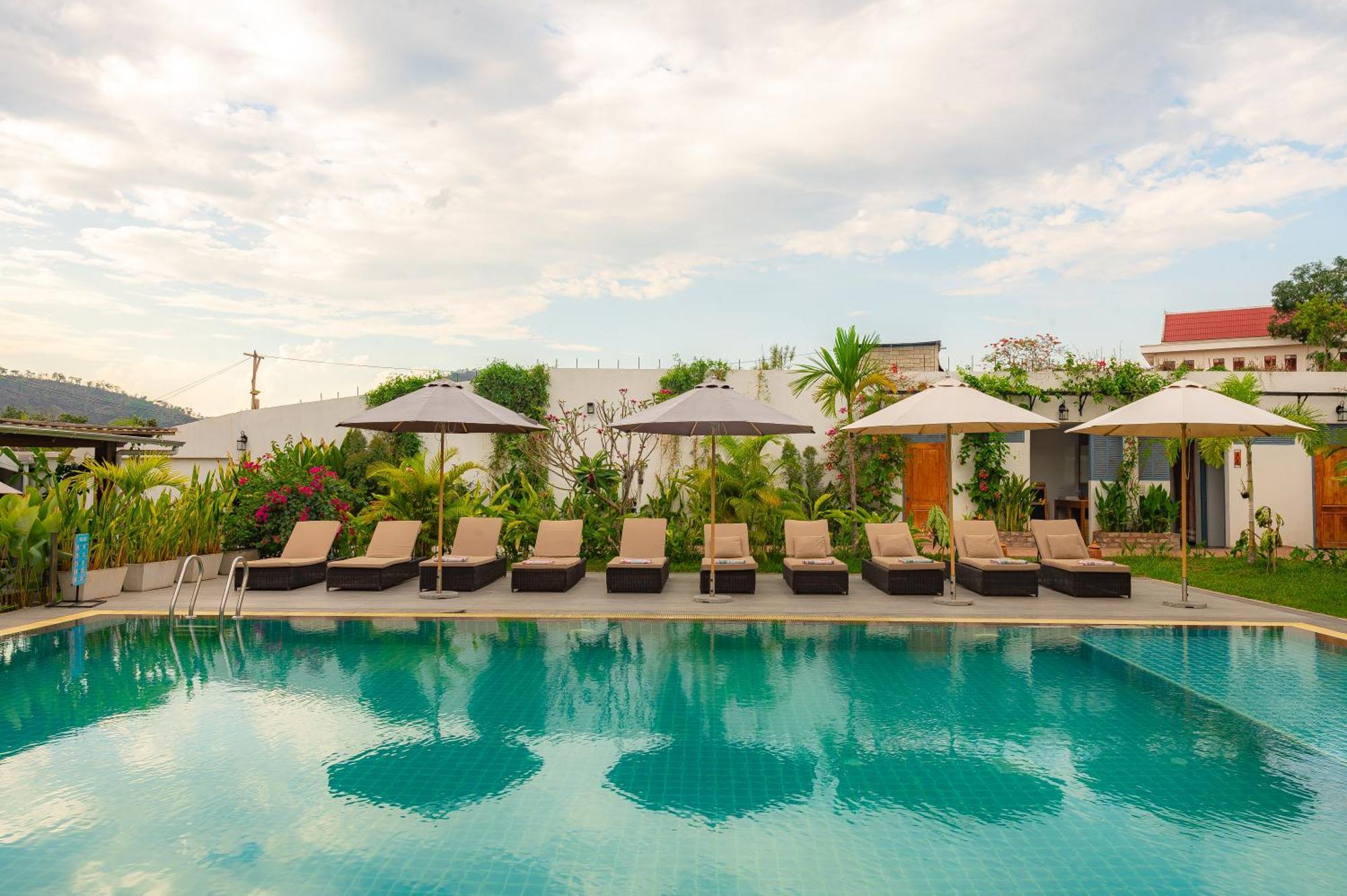 Madilao Hotel Луанг Прабанг Екстериор снимка