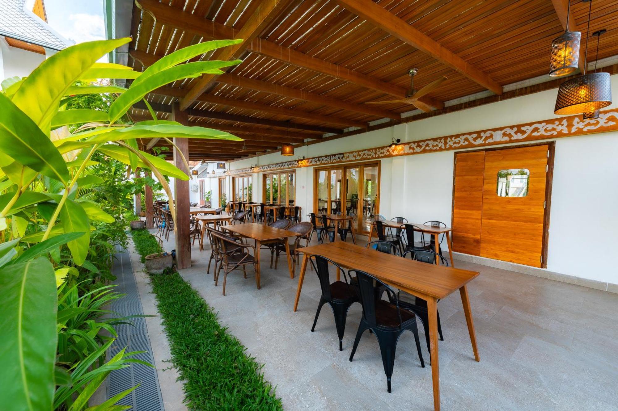 Madilao Hotel Луанг Прабанг Екстериор снимка