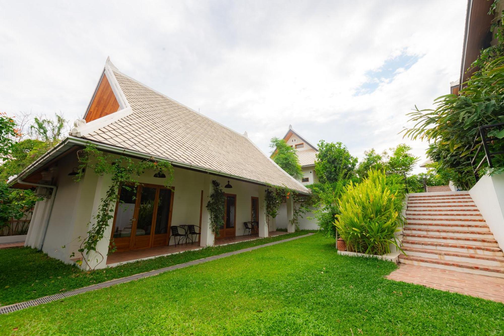 Madilao Hotel Луанг Прабанг Екстериор снимка