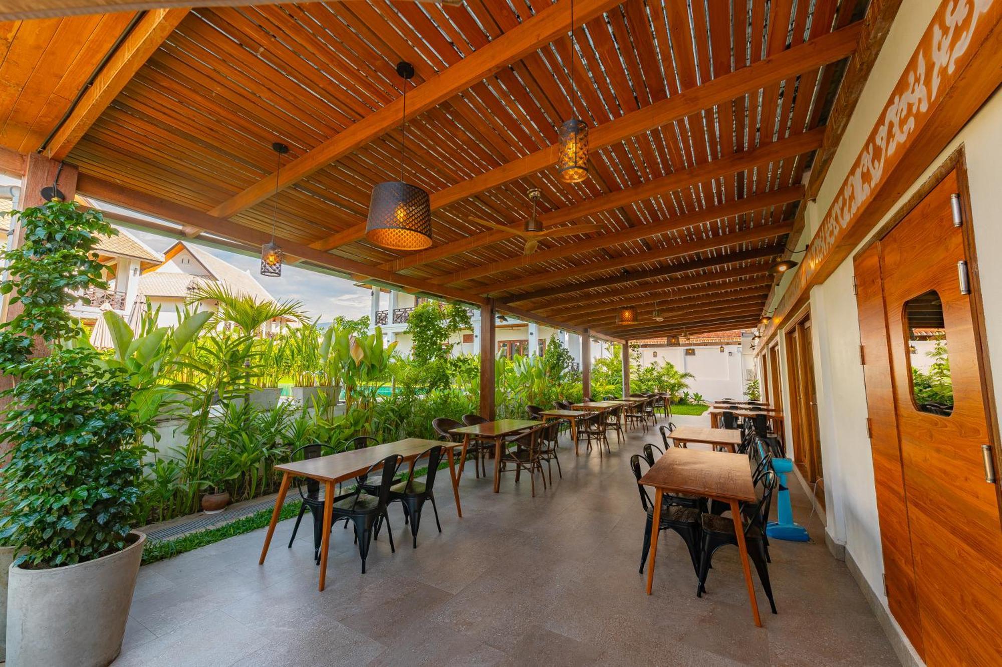 Madilao Hotel Луанг Прабанг Екстериор снимка