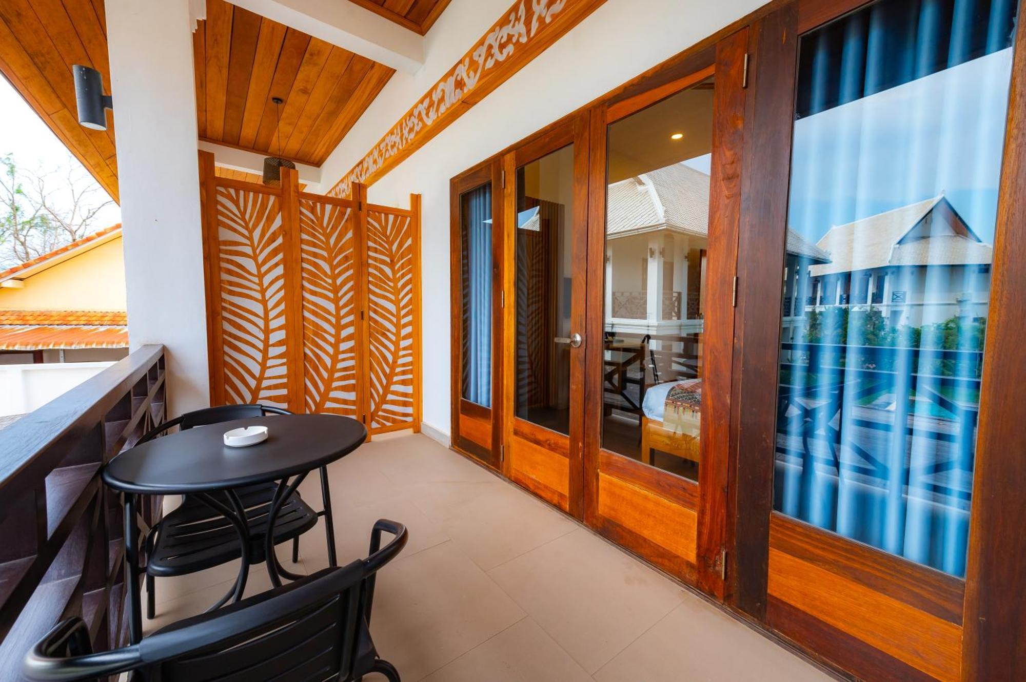Madilao Hotel Луанг Прабанг Екстериор снимка